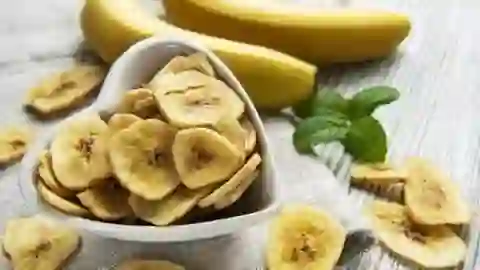 Banana chips  of Banana Chips : आलू चिप्स से बोर हो गए हैं, तो एक बार जरूर बनाएं केले के चिप्स